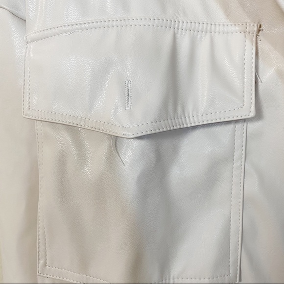 PRETTY LITTLE THING Petite Cream Oversized Dress - Picture 6 of 11